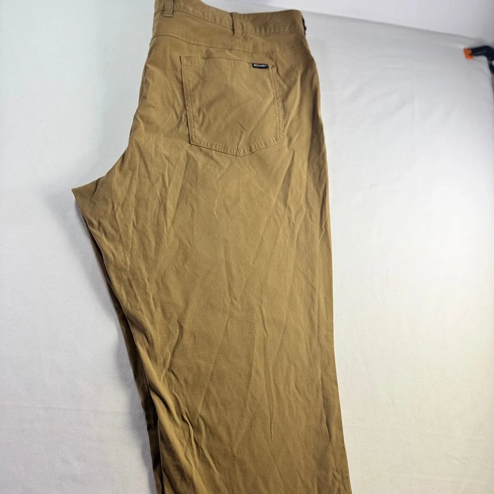 Columbia Pants Mens 42x30 Tan Brown Cotton Blend Outdoor Hiking Casual‎ 5-Pocket